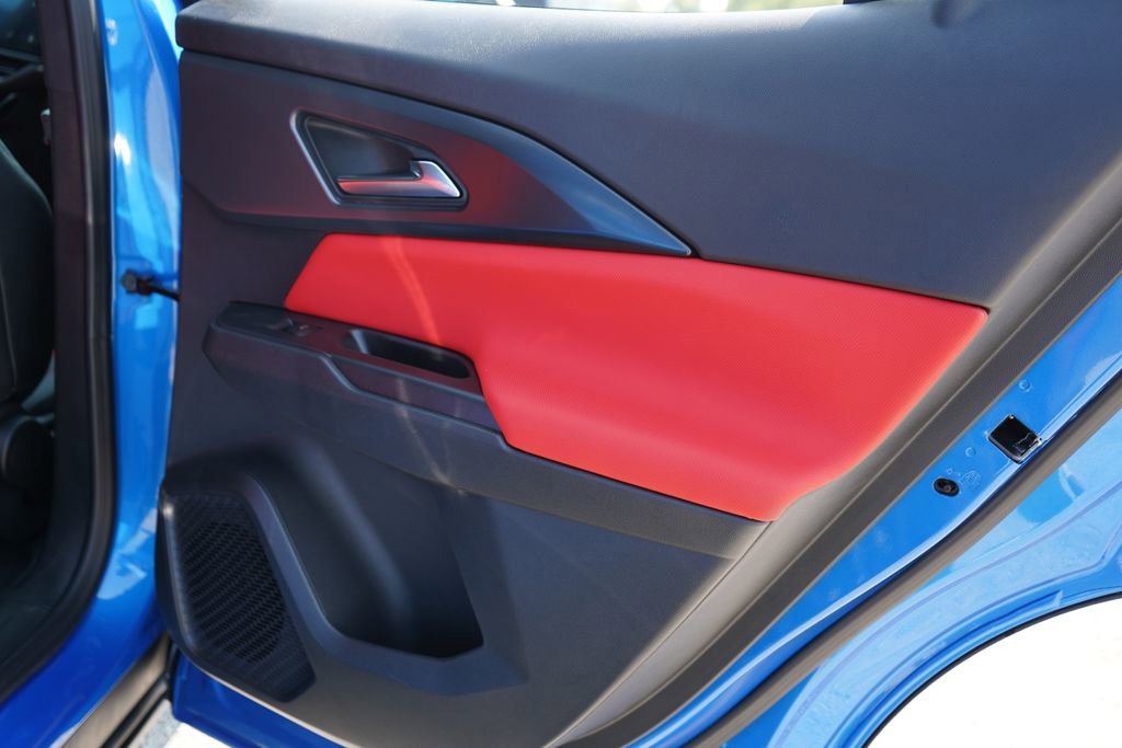 2025 Chevrolet Equinox EV RS - Photo 19