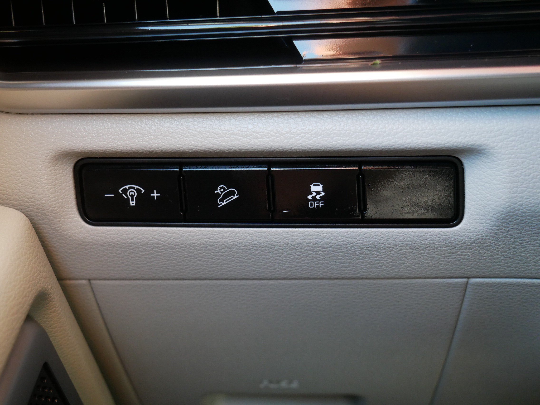 Certified Used 2024 Midnight Lake Blue Kia S image 26