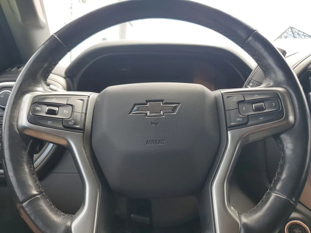 Used 2019 Red Chevrolet RST image 25