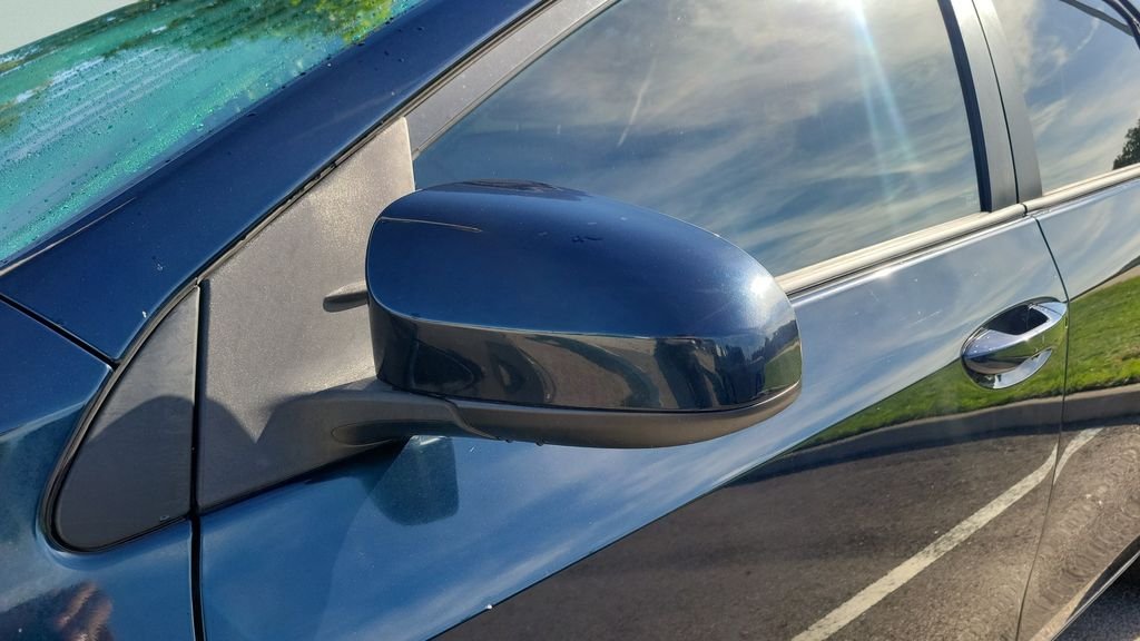 Used 2018 Blue Toyota LE image 7