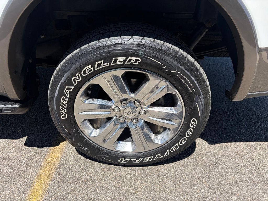Used 2020 Oxford White Ford King Ranch image 43