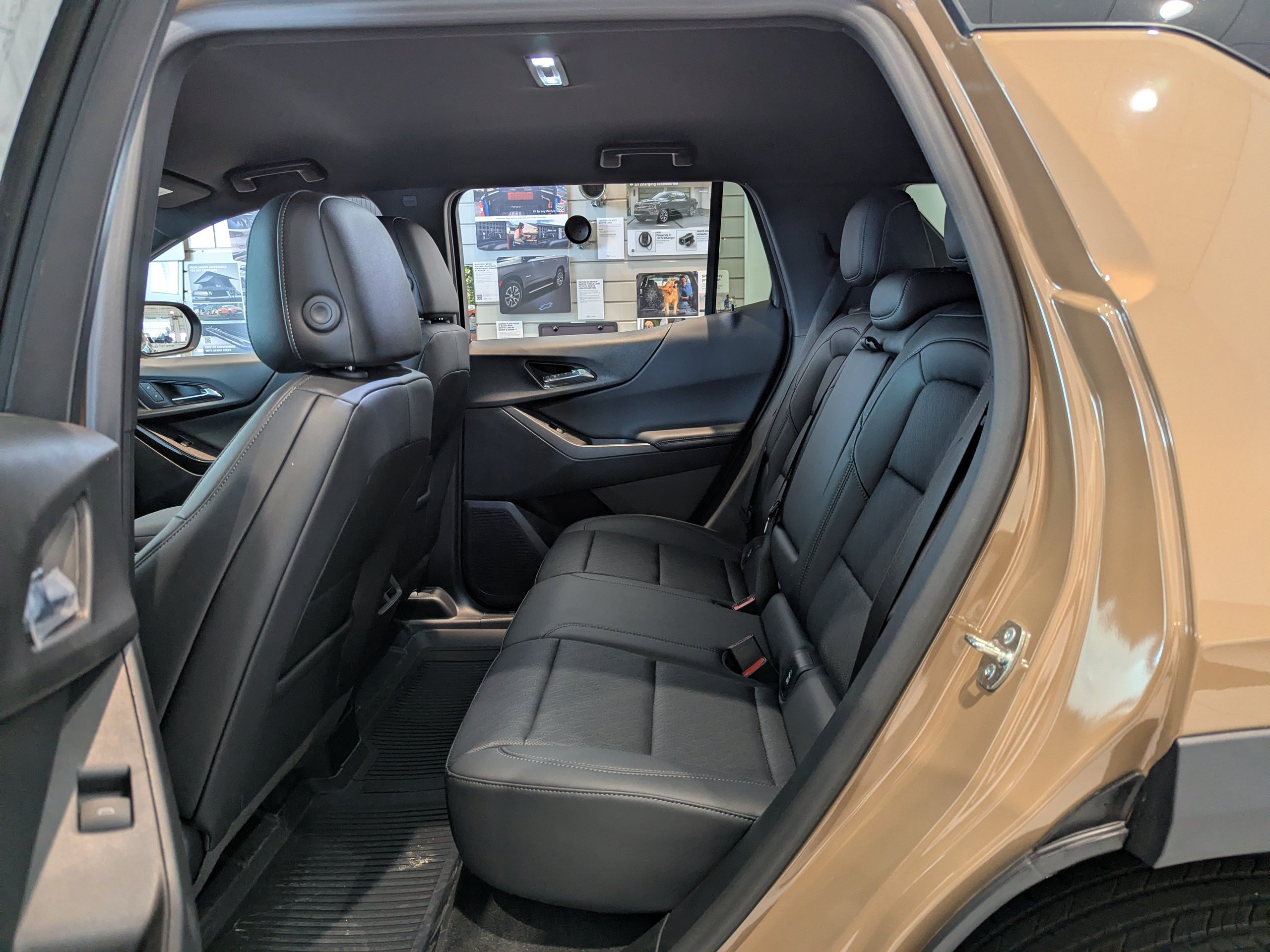2027 Chevrolet Equinox LT - Photo 18