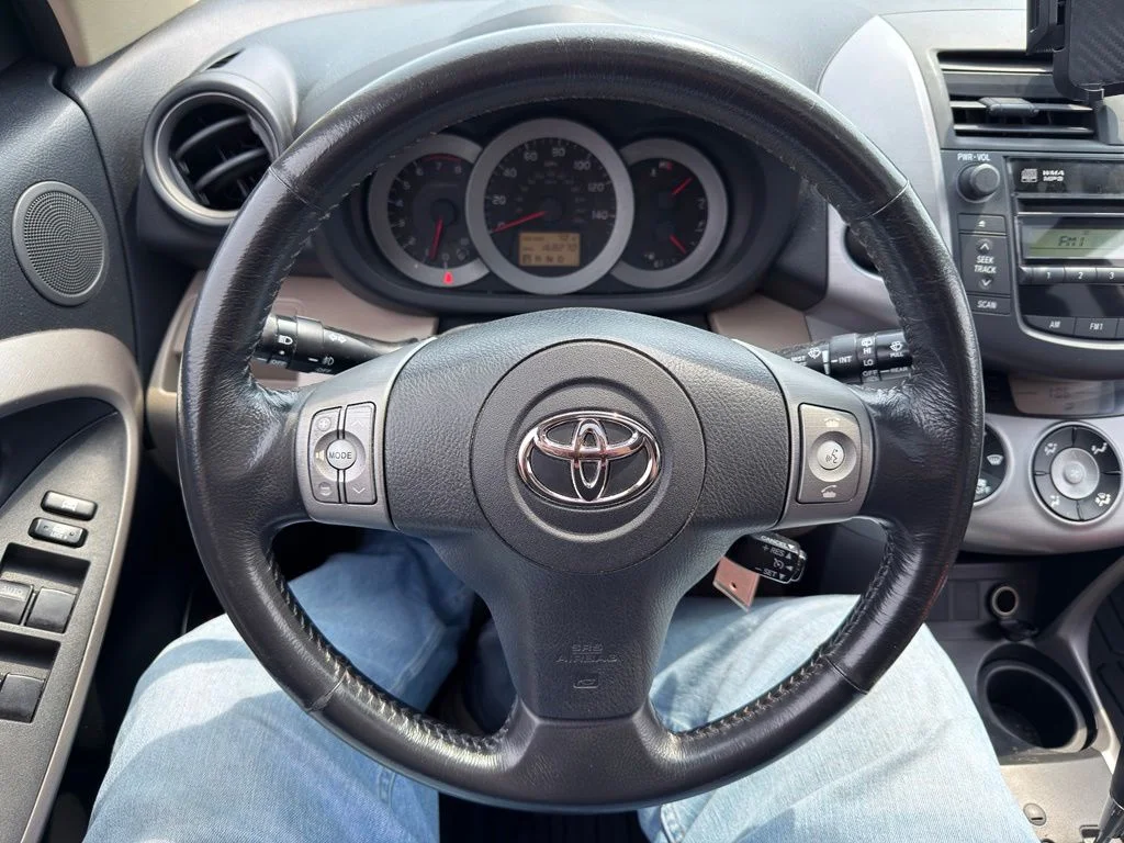 Used 2007 Black Toyota Limited image 28