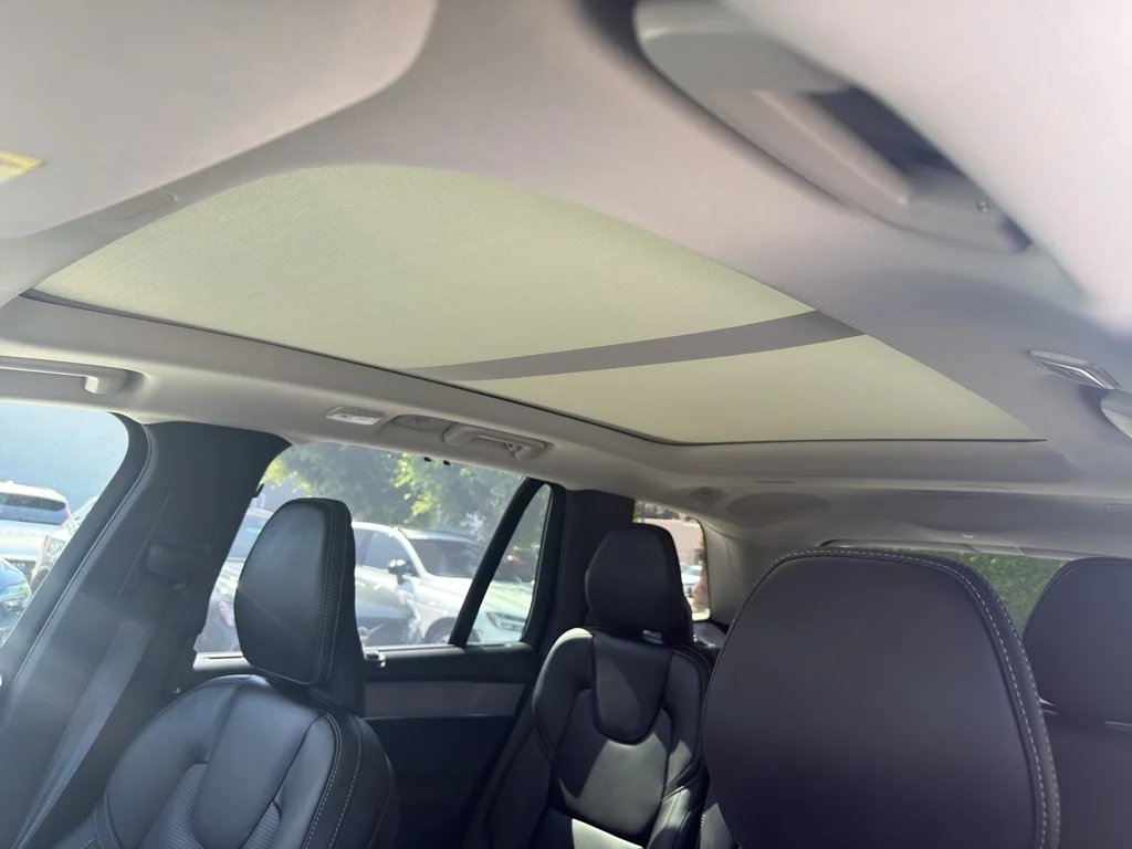 2025 Volvo XC90 Ultra - Photo 15