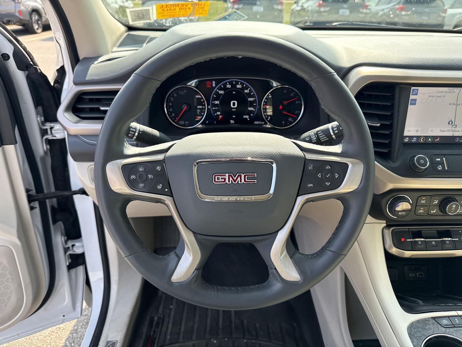 Used 2023 White Frost Tricoat GMC Denali image 10