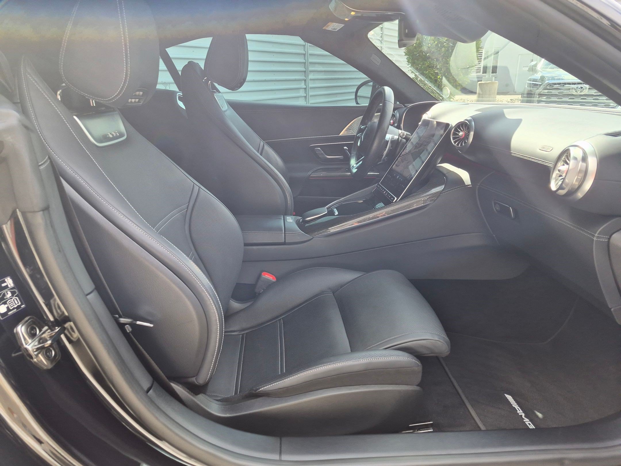 Certified Used 2022 Obsidian Black Metallic Mercedes-Benz AMG® SL 63 image 29
