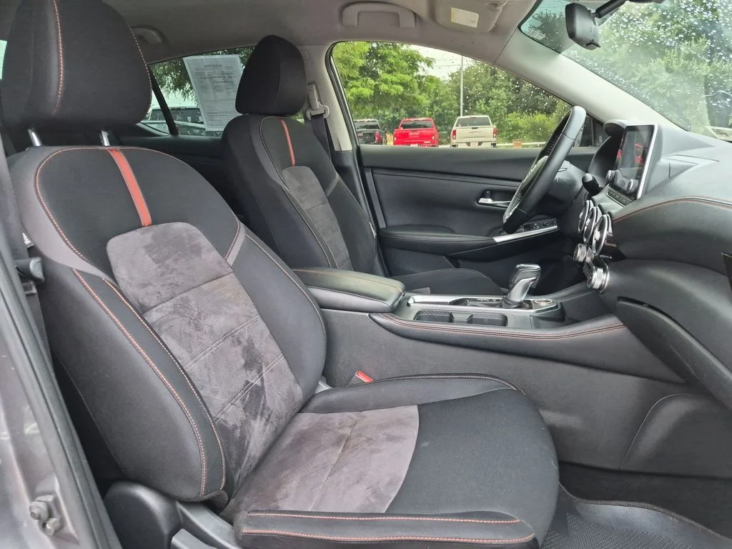 Used 2020 Gray Nissan SR image 35