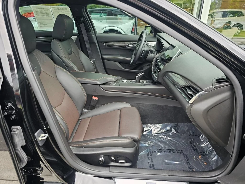 Used 2023 BLACK RAVEN Cadillac Sport image 11