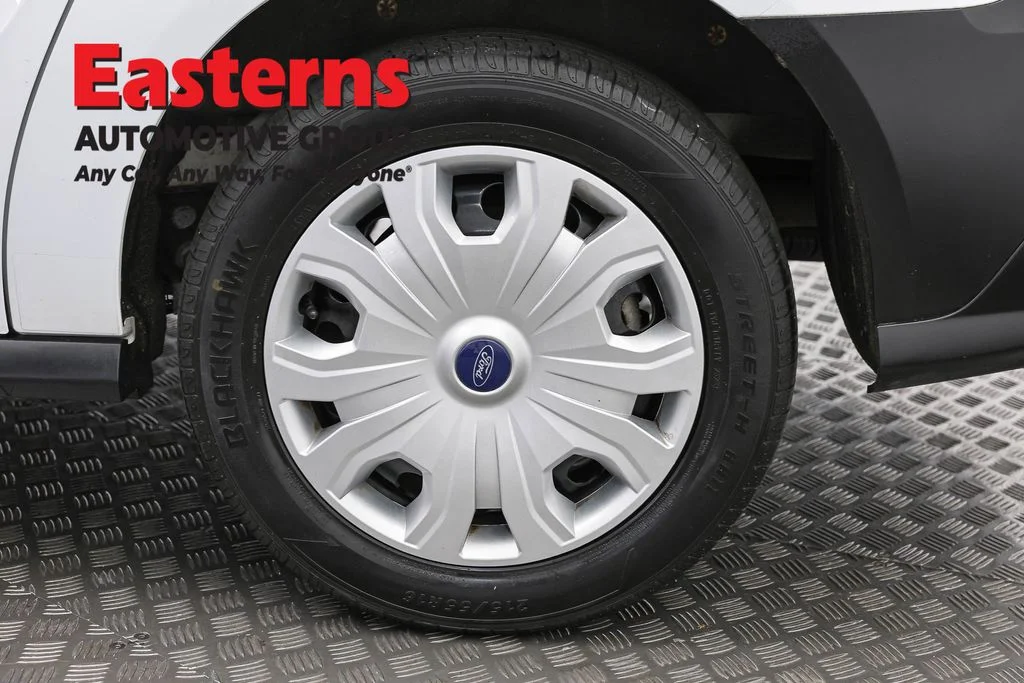 Used 2020 White Ford XL image 33