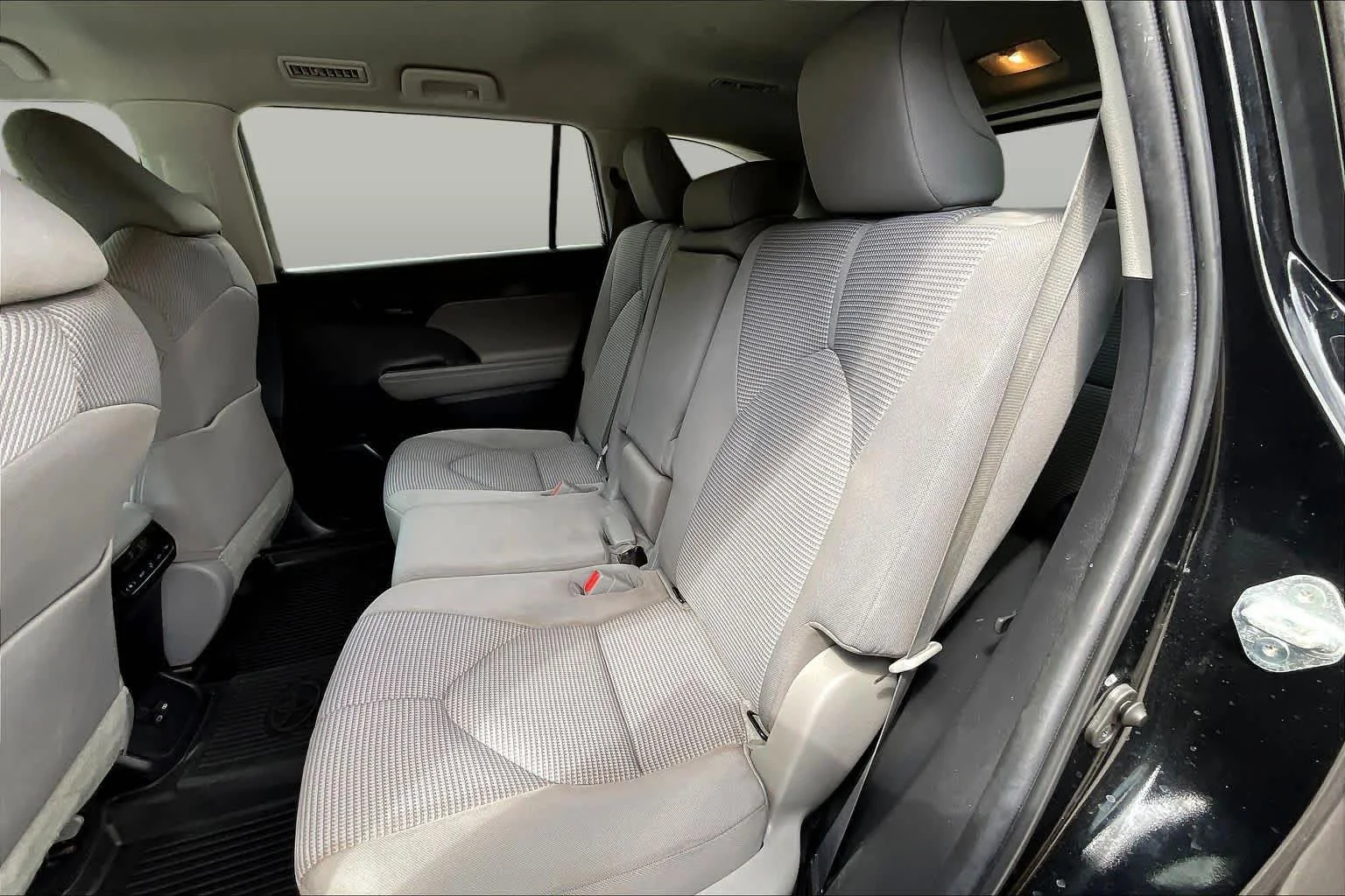 Used 2023 Midnight Black Metallic Toyota LE image 19