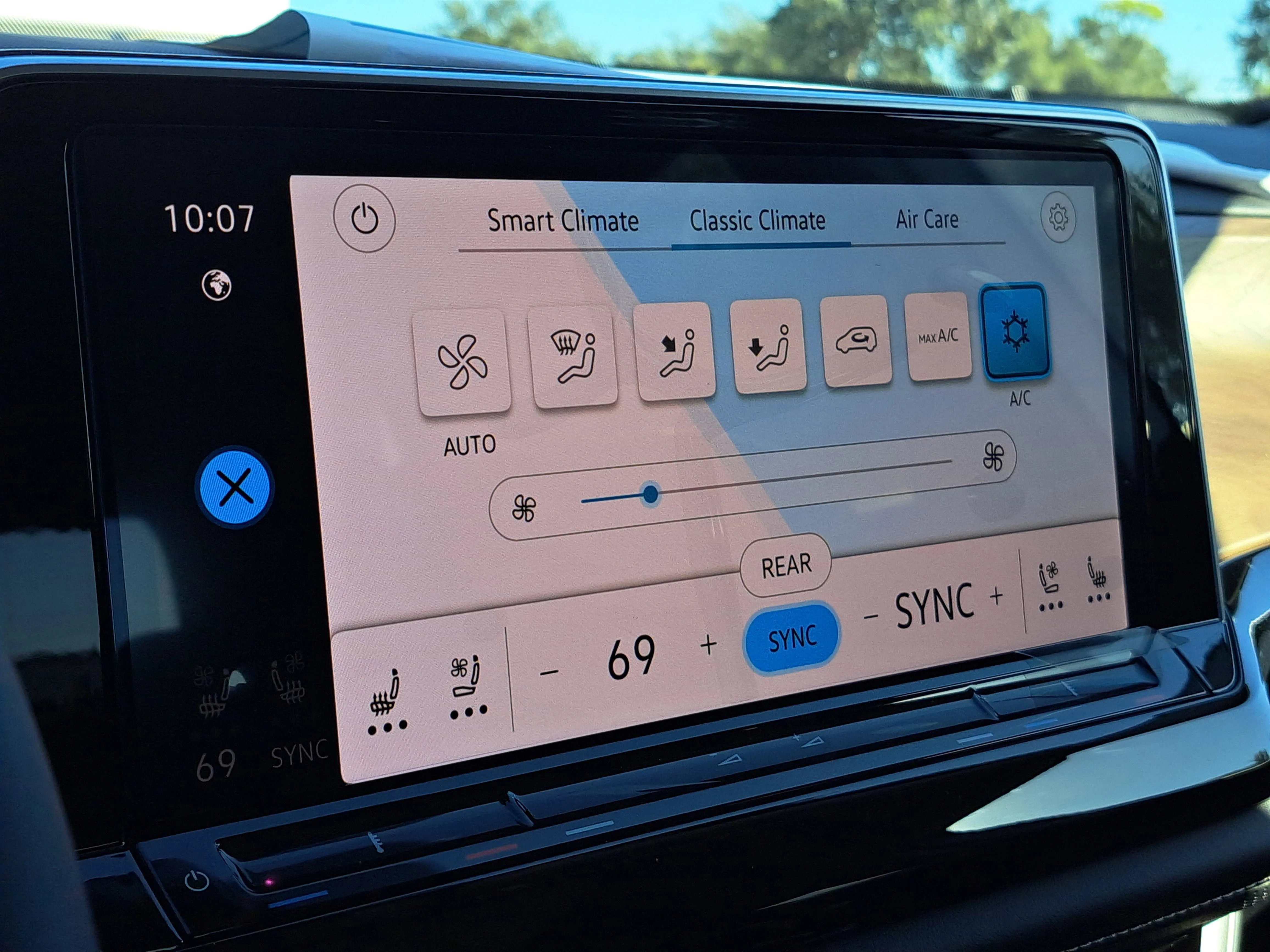 2026 Volkswagen Atlas SE w/Tech - Photo 29