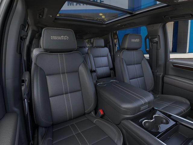 2025 Chevrolet Suburban High Country - Photo 16