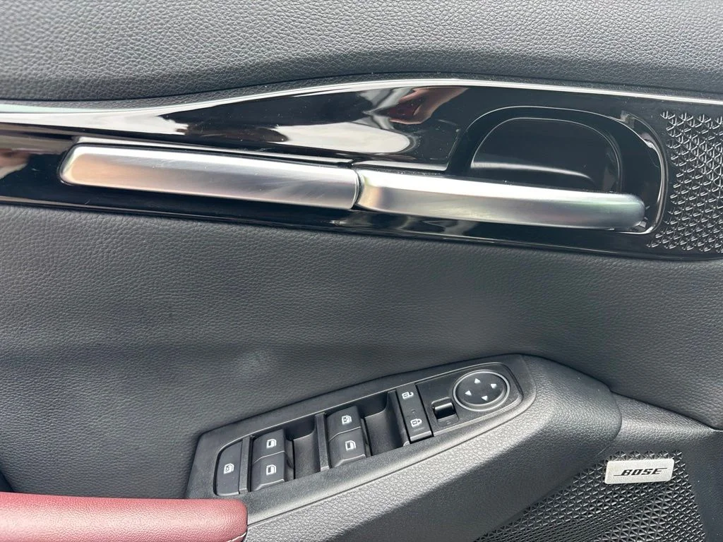 Used 2022 White Kia SX image 13