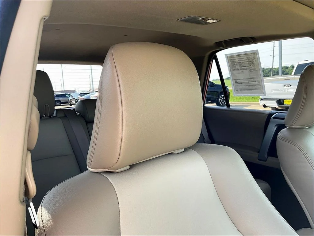 Used 2016 Red Toyota SR5 Premium image 22