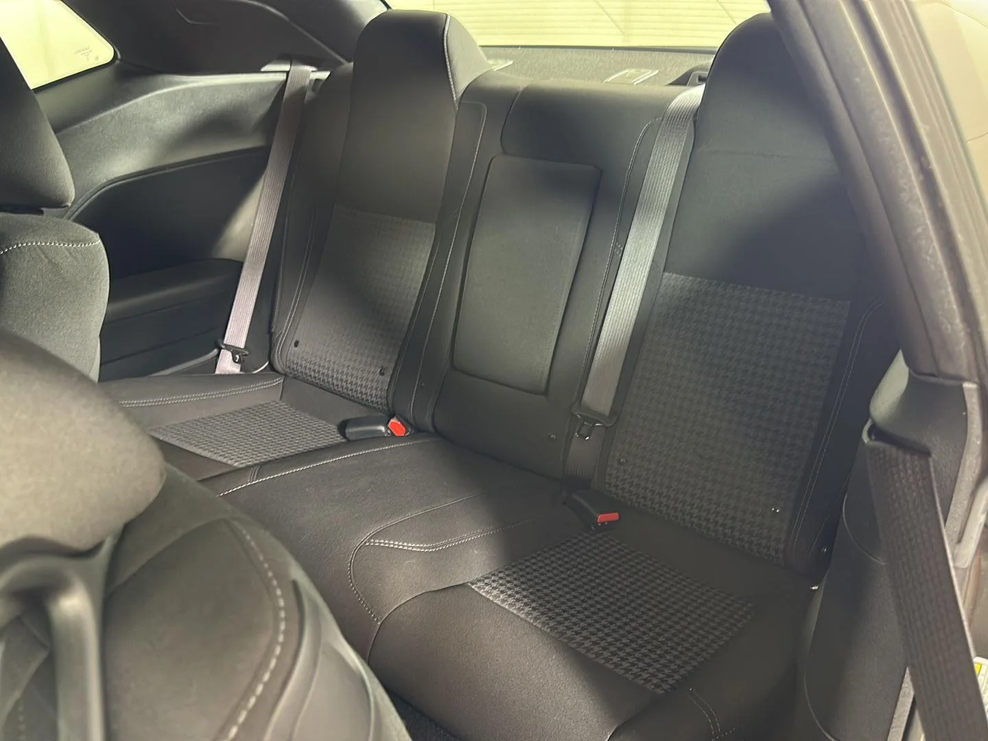 Used 2023 Granite Pearlcoat Dodge SXT image 19