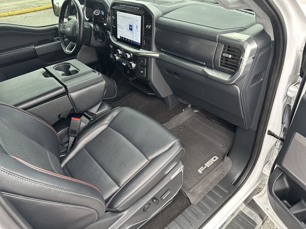 Used 2022 White Ford Lariat image 36