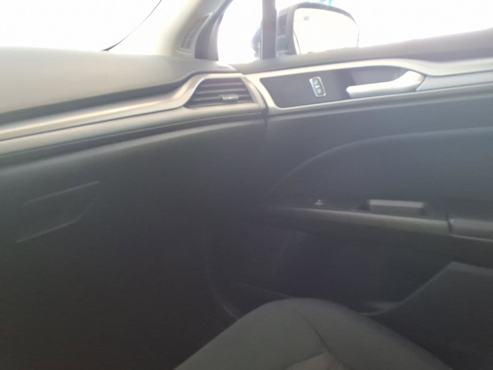 2019 Ford Fusion Hybrid SE - Photo 26