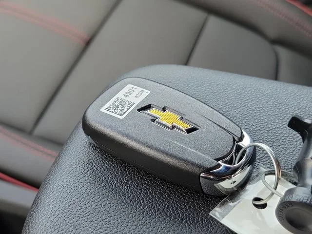 Certified Used 2026 White Sands Chevrolet RS image 34