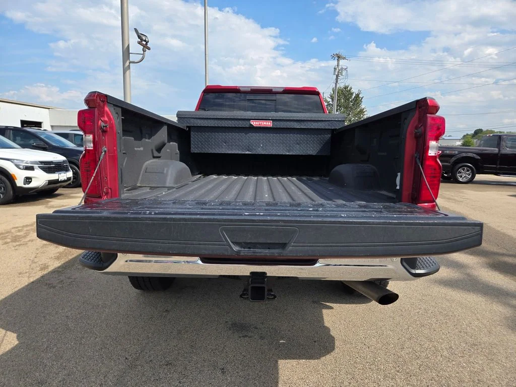 Used 2020 Red Chevrolet LT image 29