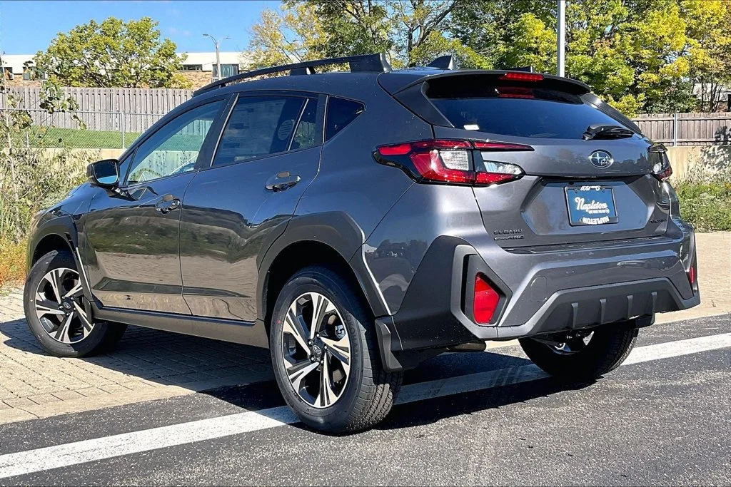 New 2026 MAGNETITE GRAY PEARL Subaru Premium image 3