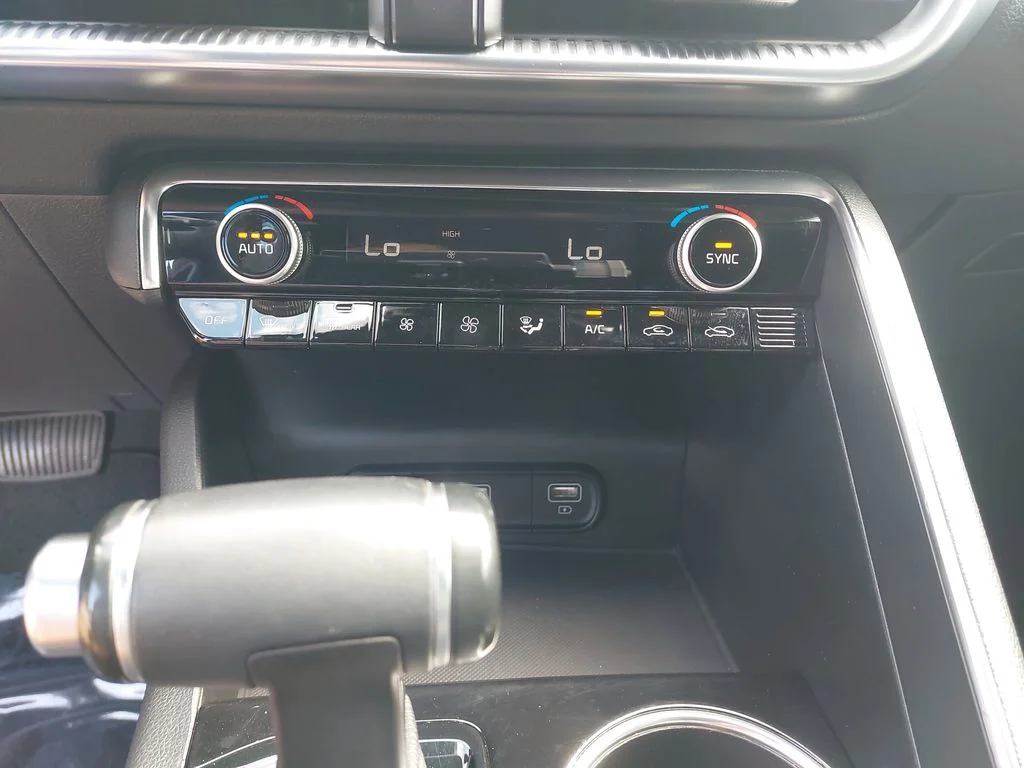 Used 2024 White Kia GT image 24
