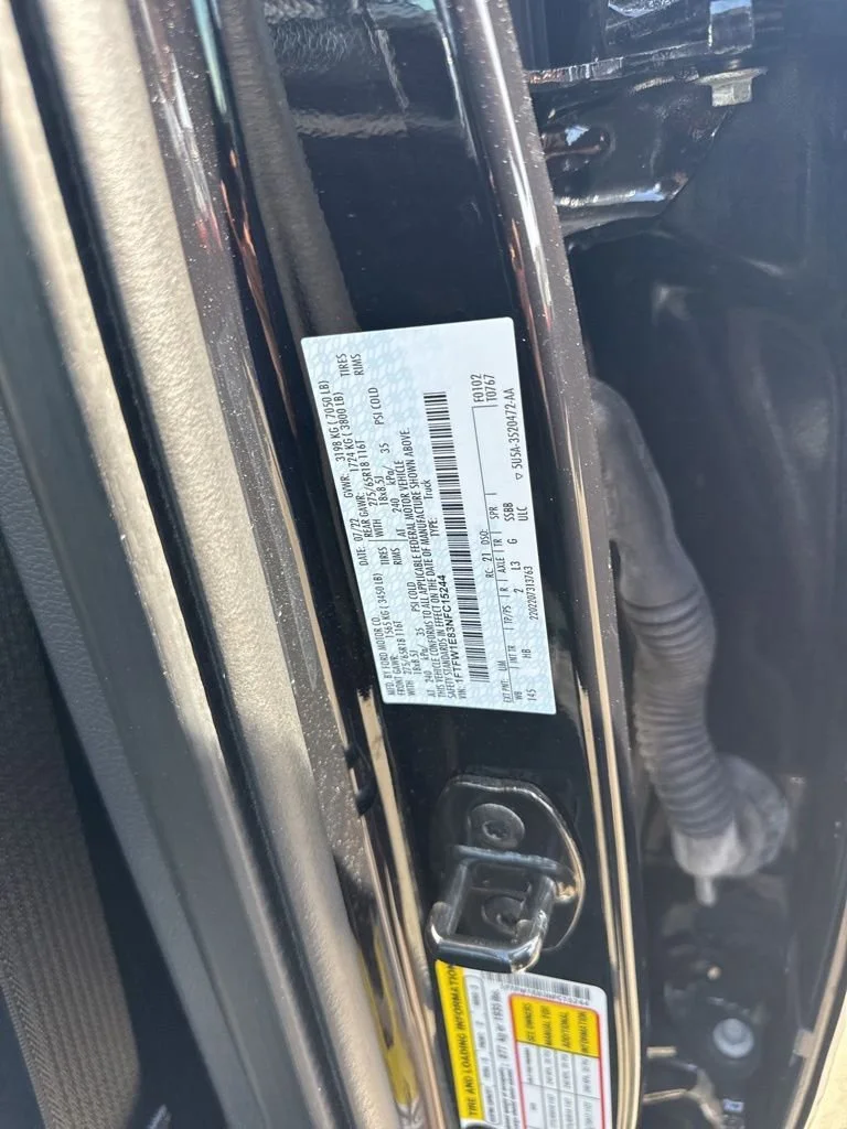 Used 2022  Ford XL image 30
