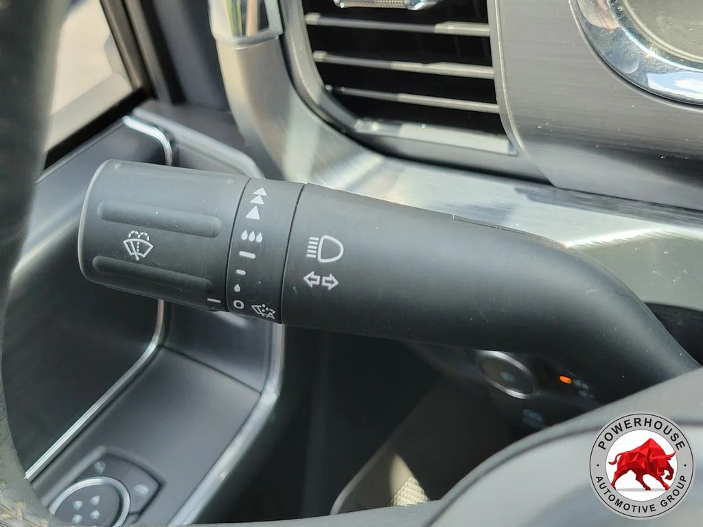 Used 2022 Blue Ford Lariat image 30