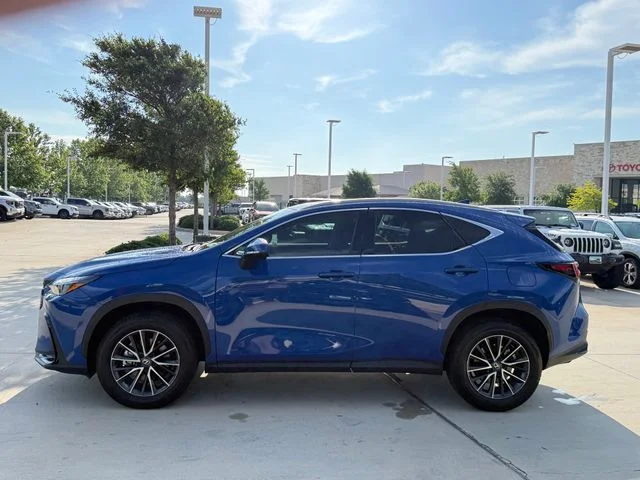 Used 2025  Lexus 250 Premium image 7