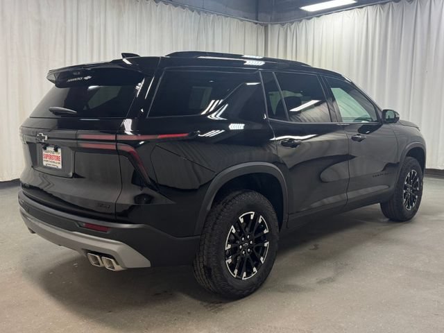 New 2026 Mosaic Black Metallic Chevrolet Z71 image 4