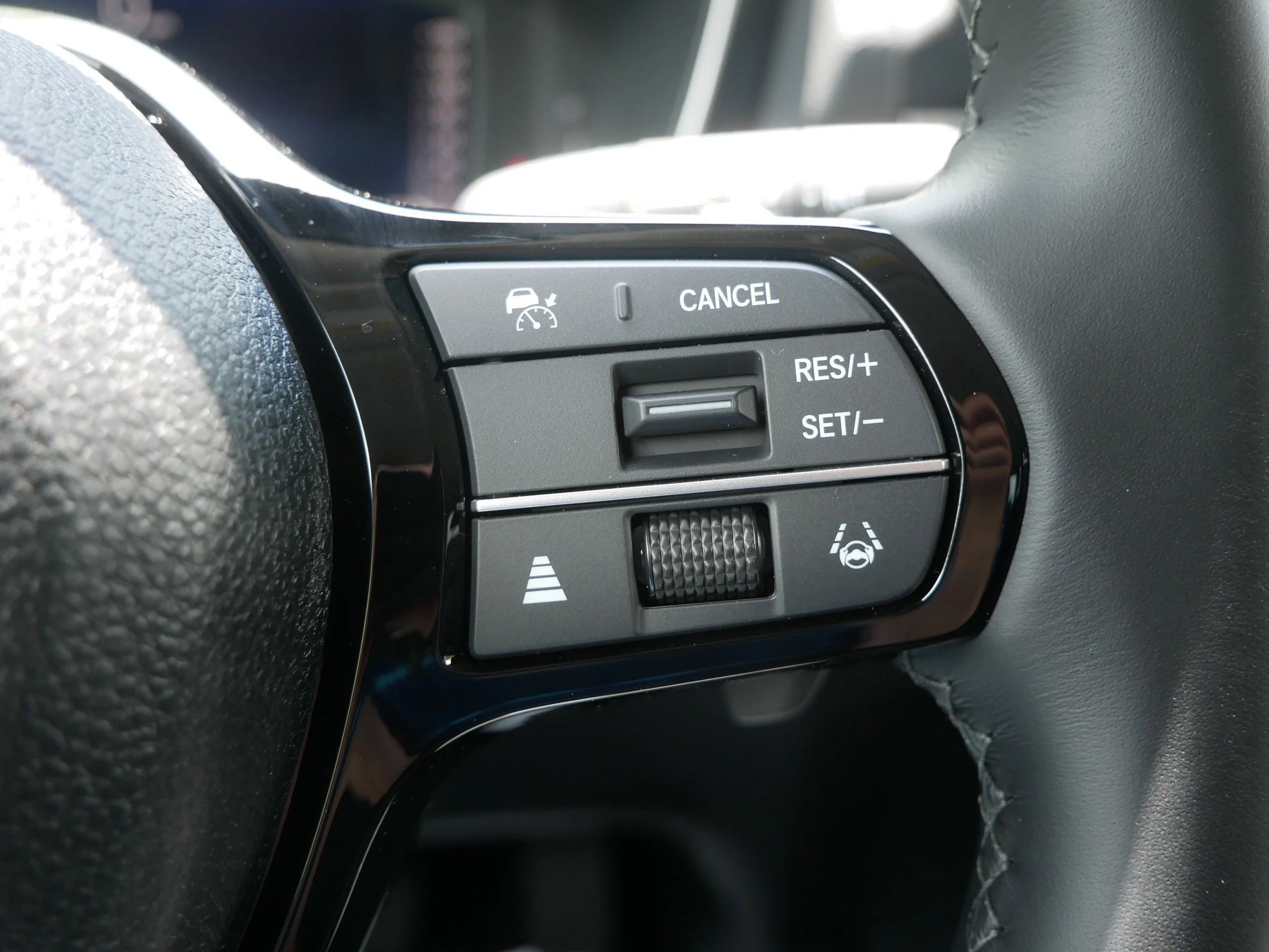 New 2026 Sonic Gray Pearl Honda RTL image 10