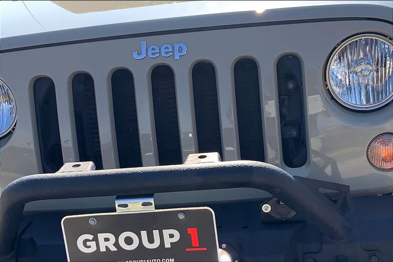 Certified Used 2017 Gobi Clearcoat Jeep Sport image 30
