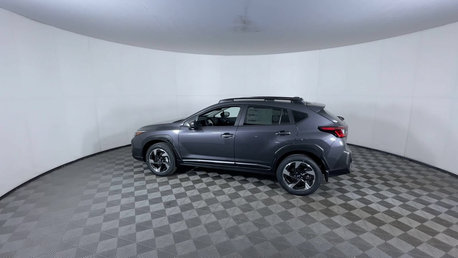 Used 2026 Magnetite Gray Metallic Subaru Limited image 6