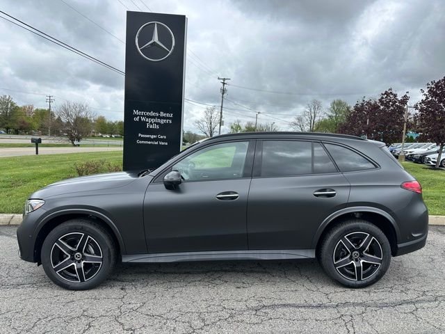New 2026 MANUFAKTUR exclusive graphite grey magno Mercedes-Benz GLC 300 image 2