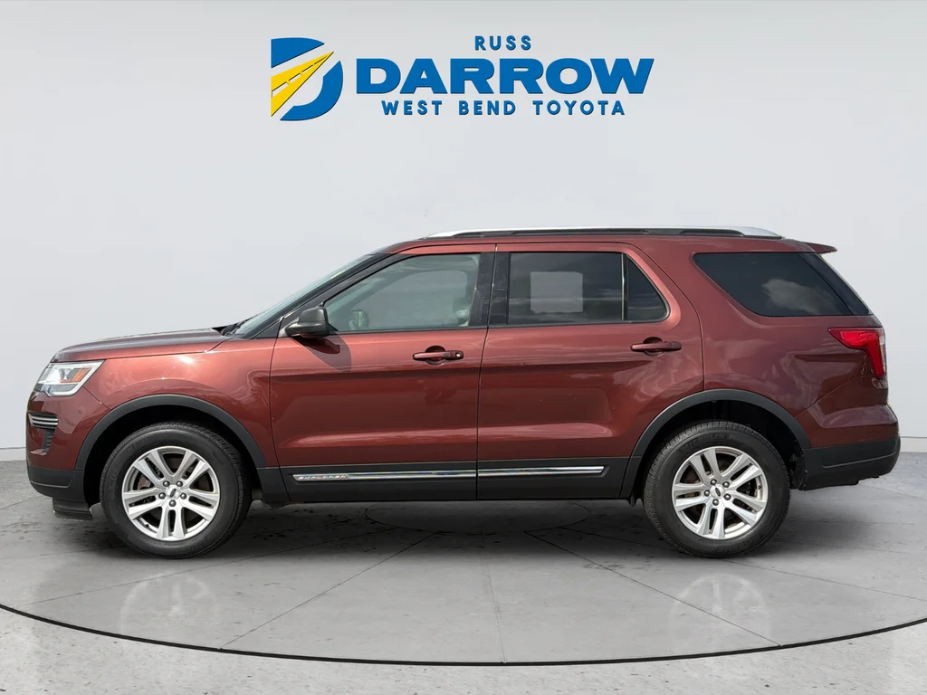 Used 2018 Red Ford XLT image 2