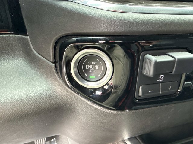 Used 2024 Summit White Chevrolet LTZ image 39