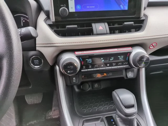 Used 2025 White Toyota XLE image 20