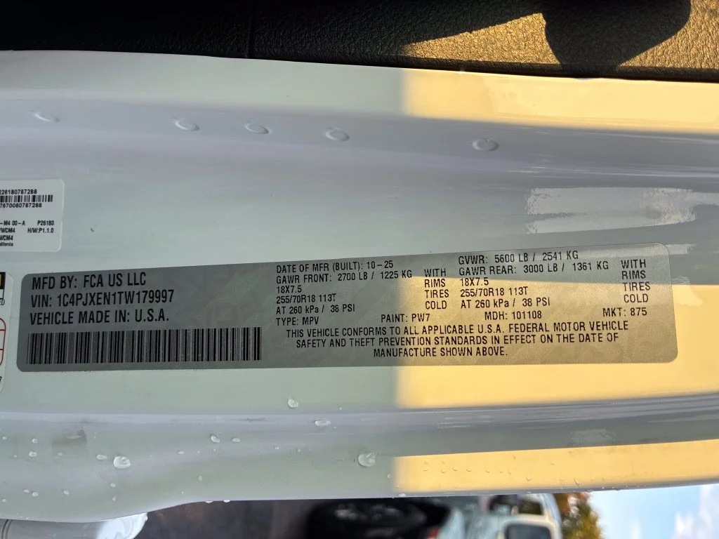 Used 2026 White Jeep Sahara image 10
