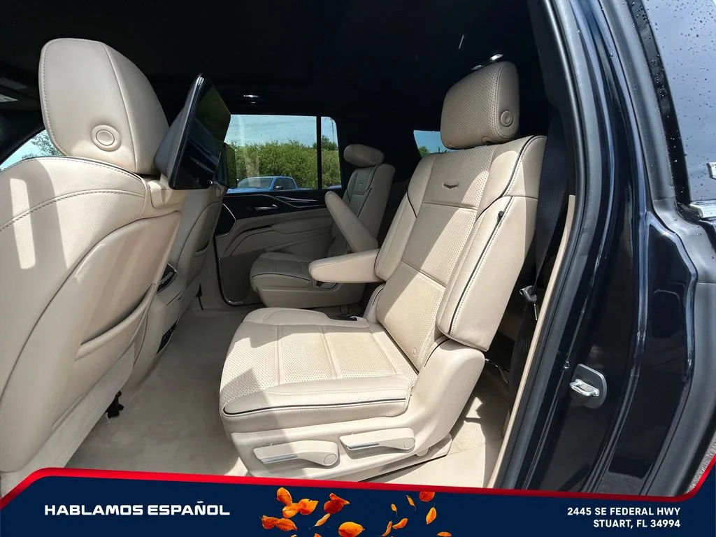 Used 2021 DARK MOON BLUE METALLIC Cadillac Premium Luxury image 12