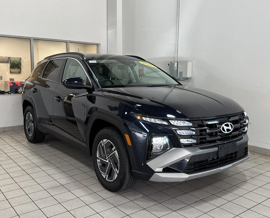 Used 2025 Blue Hyundai Blue image 1