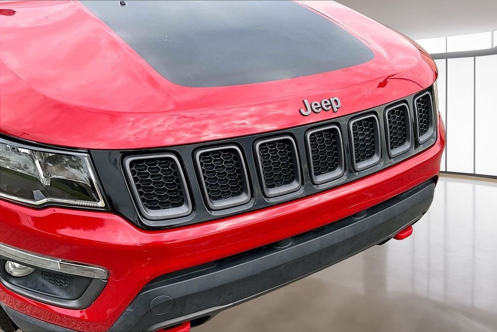 Used 2020 Red Jeep Trailhawk image 30