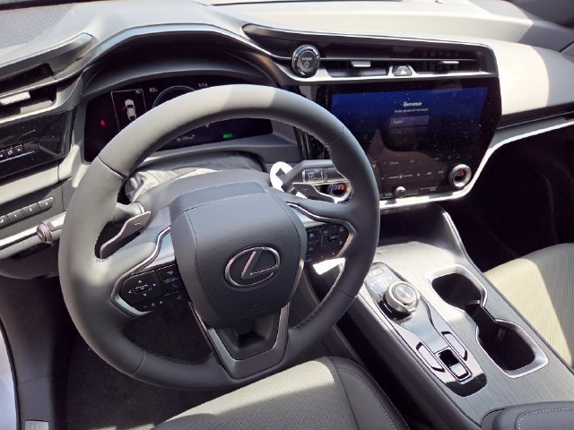2026 Lexus RZ Base - Photo 31
