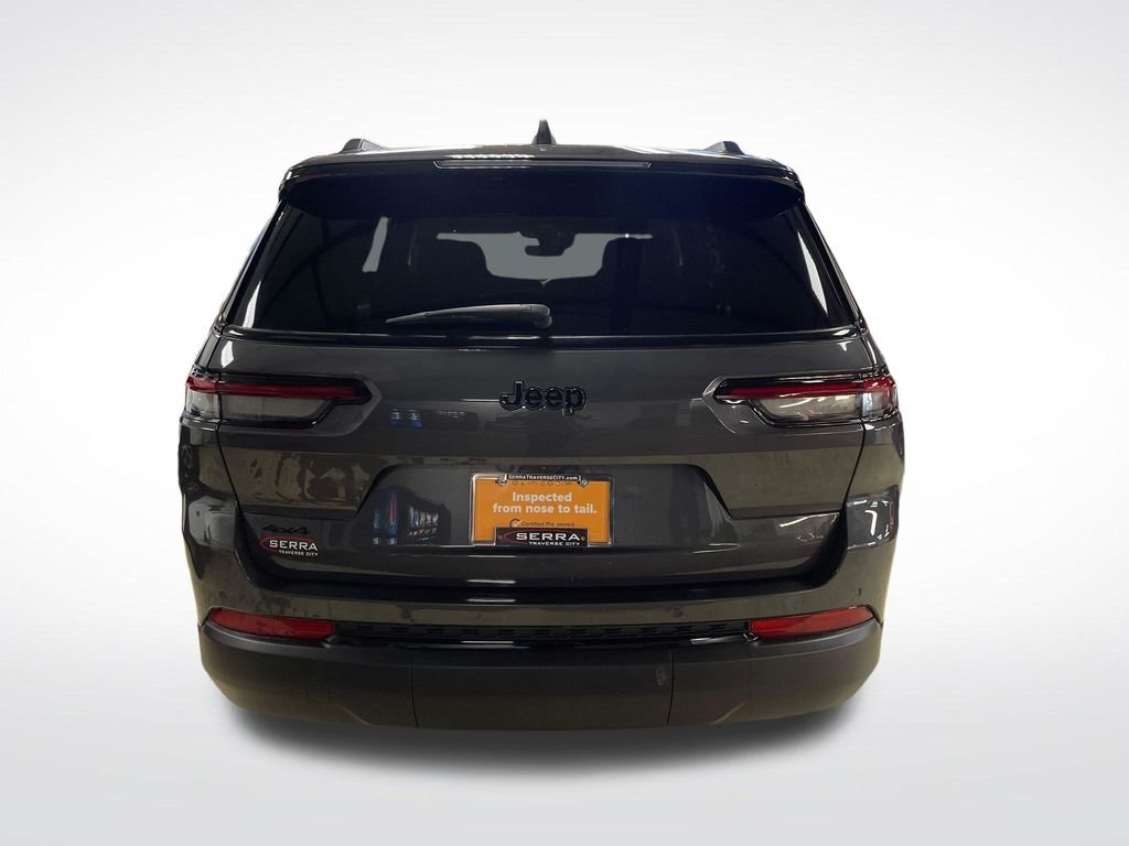 Certified Used 2025 Gray Jeep Altitude image 10