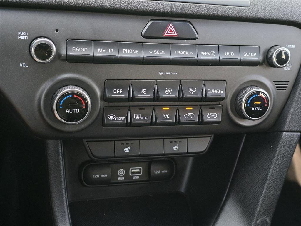 Used 2017 Red Kia LX image 19