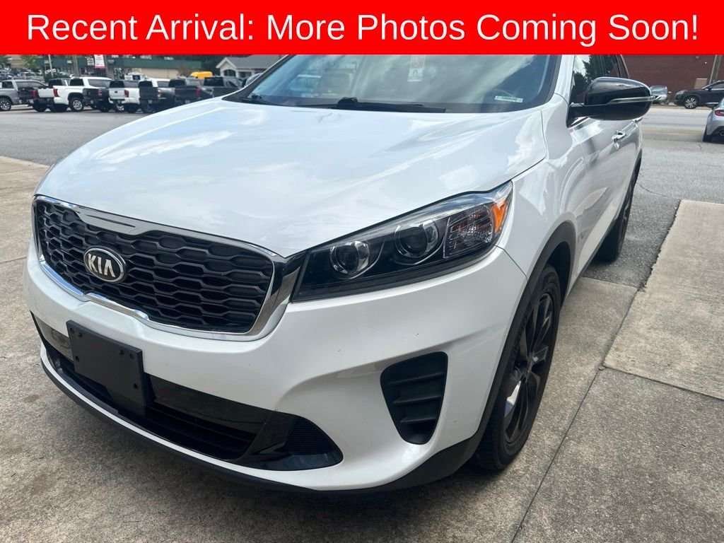 Used 2020 Snow White Pearl Kia S image 1