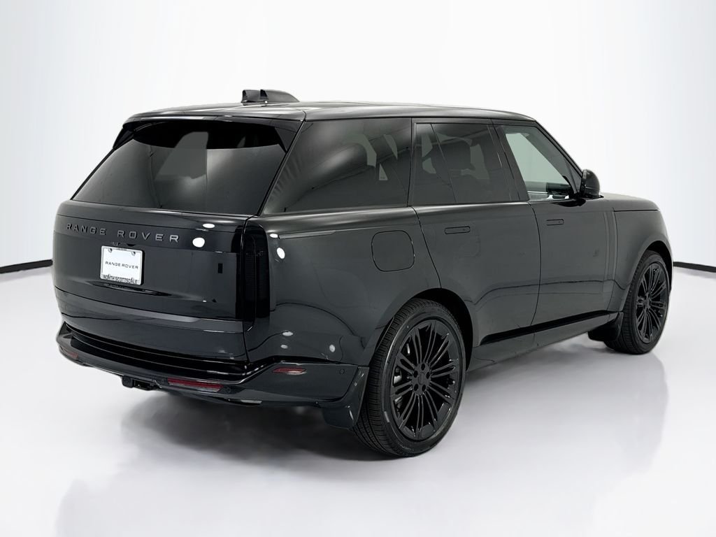 New 2026 Santorini Black LAND ROVER SE image 5