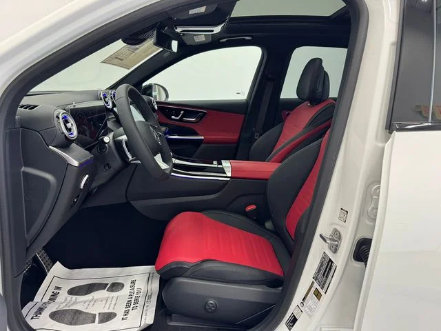 New 2027 White Mercedes-Benz GLC 300 image 19