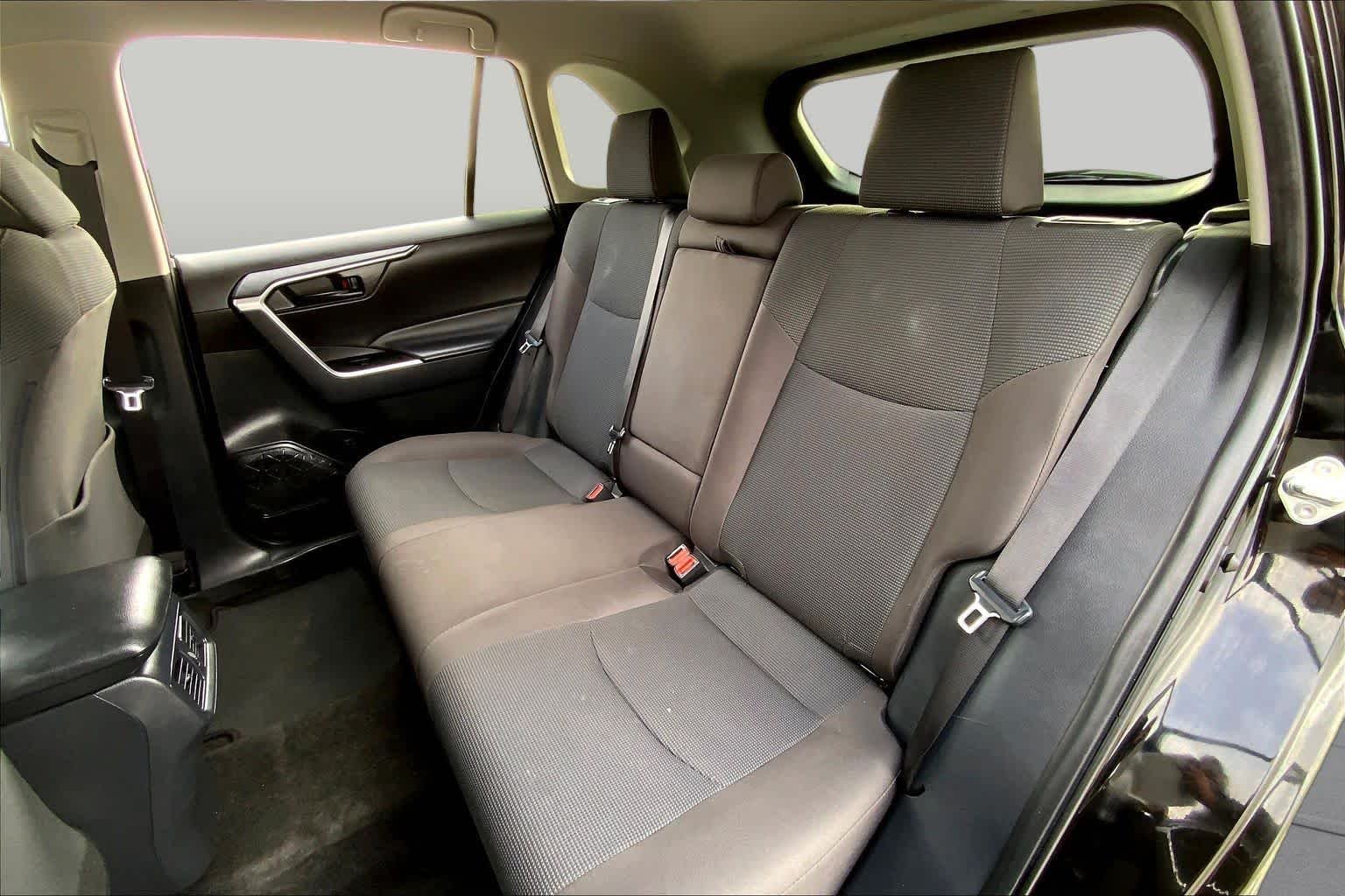 Used 2025 Midnight Black Metallic Toyota LE image 20