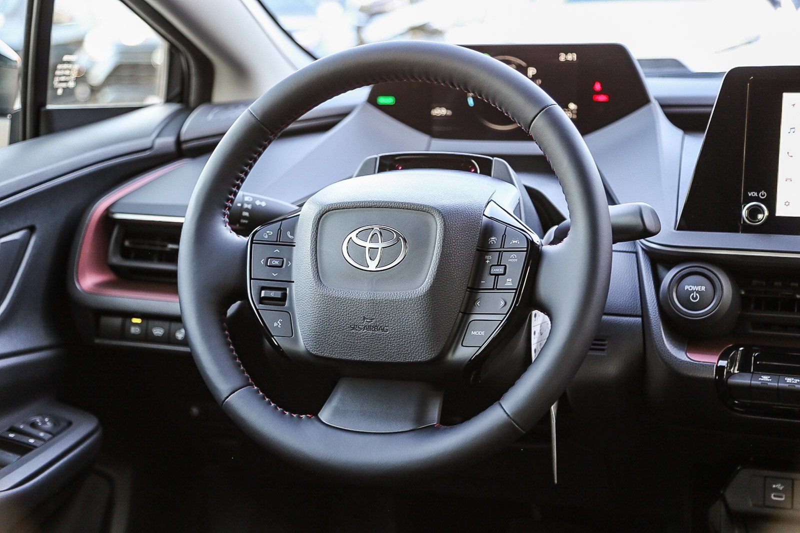 2026 Toyota Prius Plug-in Hybrid SE - Photo 15