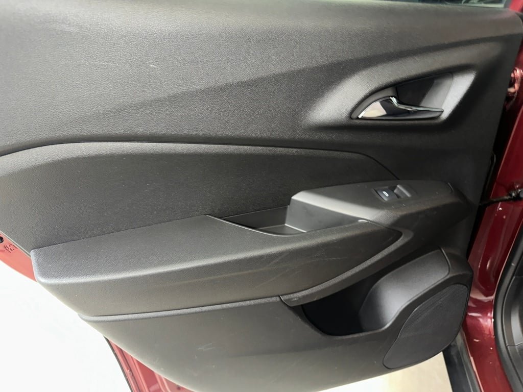 2024 Chevrolet Trax LS - Photo 15