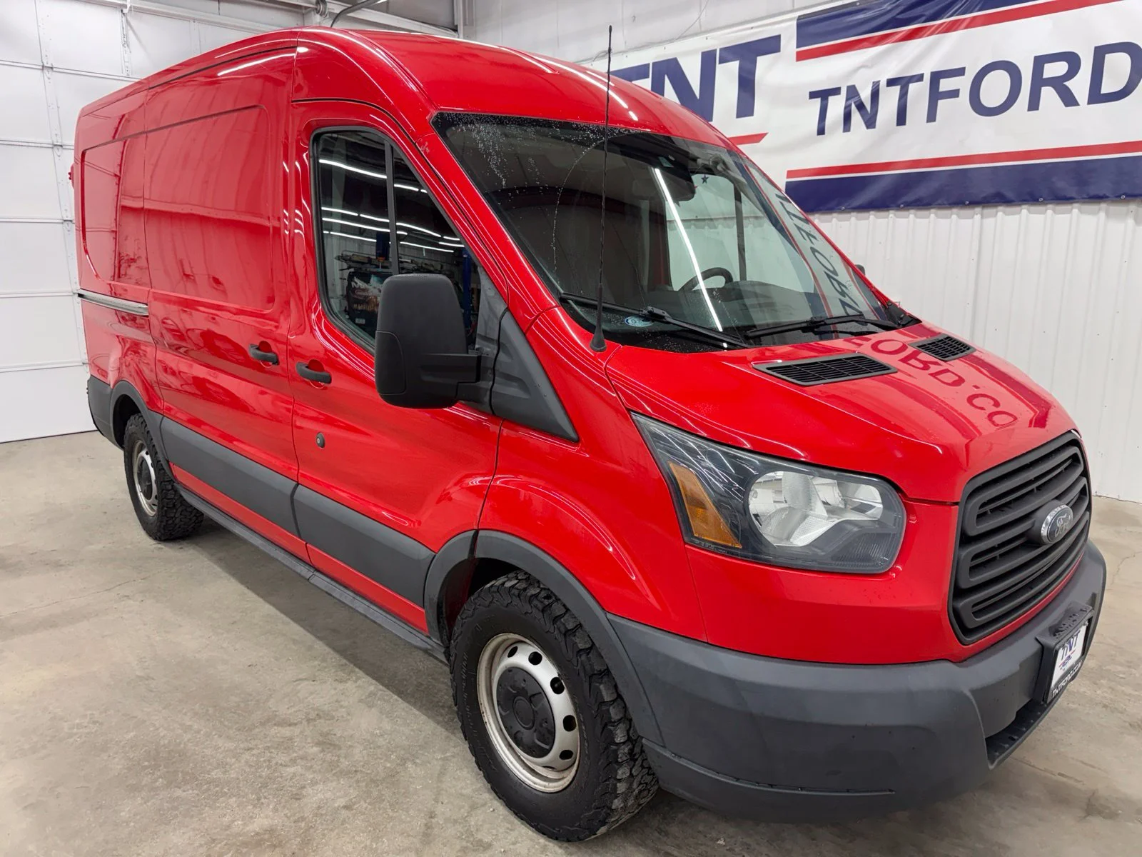 Used 2016 Red Ford Base image 2
